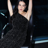 ONE-SHOULDER DRESS