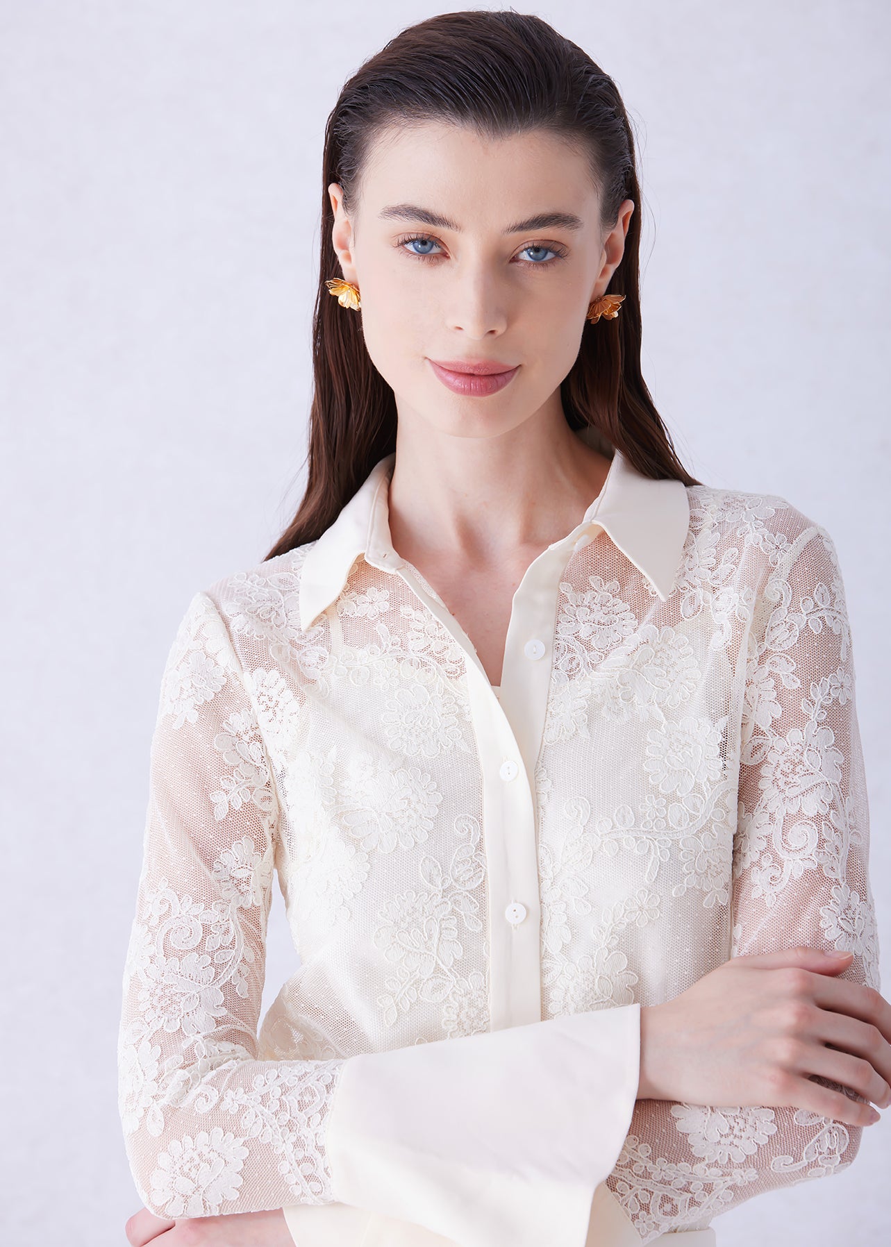 EMBROIDERED LACE BLOUSE