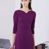 V-NECKLINE DRESS IN DARK PURPLE