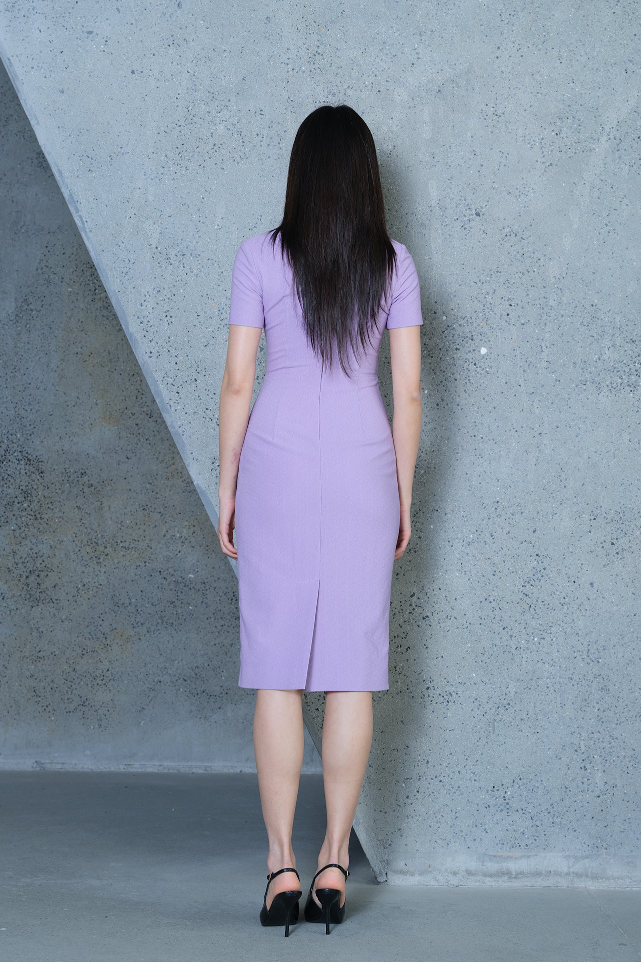 SQUARE-NECK SWALLOWTAIL HEM DRESS
