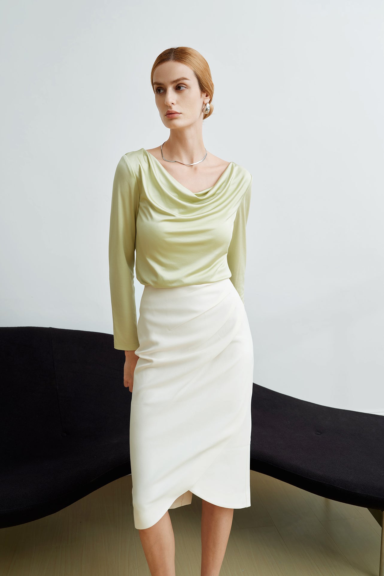 LOW-BACK TOP IN AVOCADO